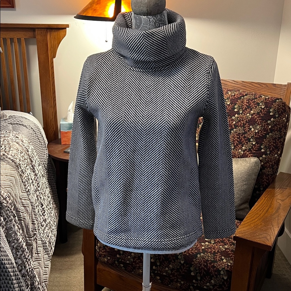J.Crew Monochrome Houndstooth Knit